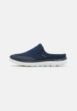 Summits - Clogs - Navy