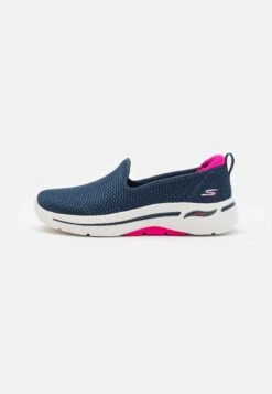 Go Walk Arch Fit Slip On - Walking Trainers - Navy Textile/Hot Pink Trim