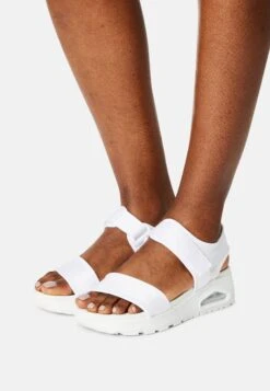 Uno - Sandals