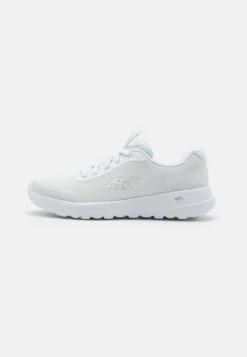 Go Walk Bungee - Walking Trainers - White