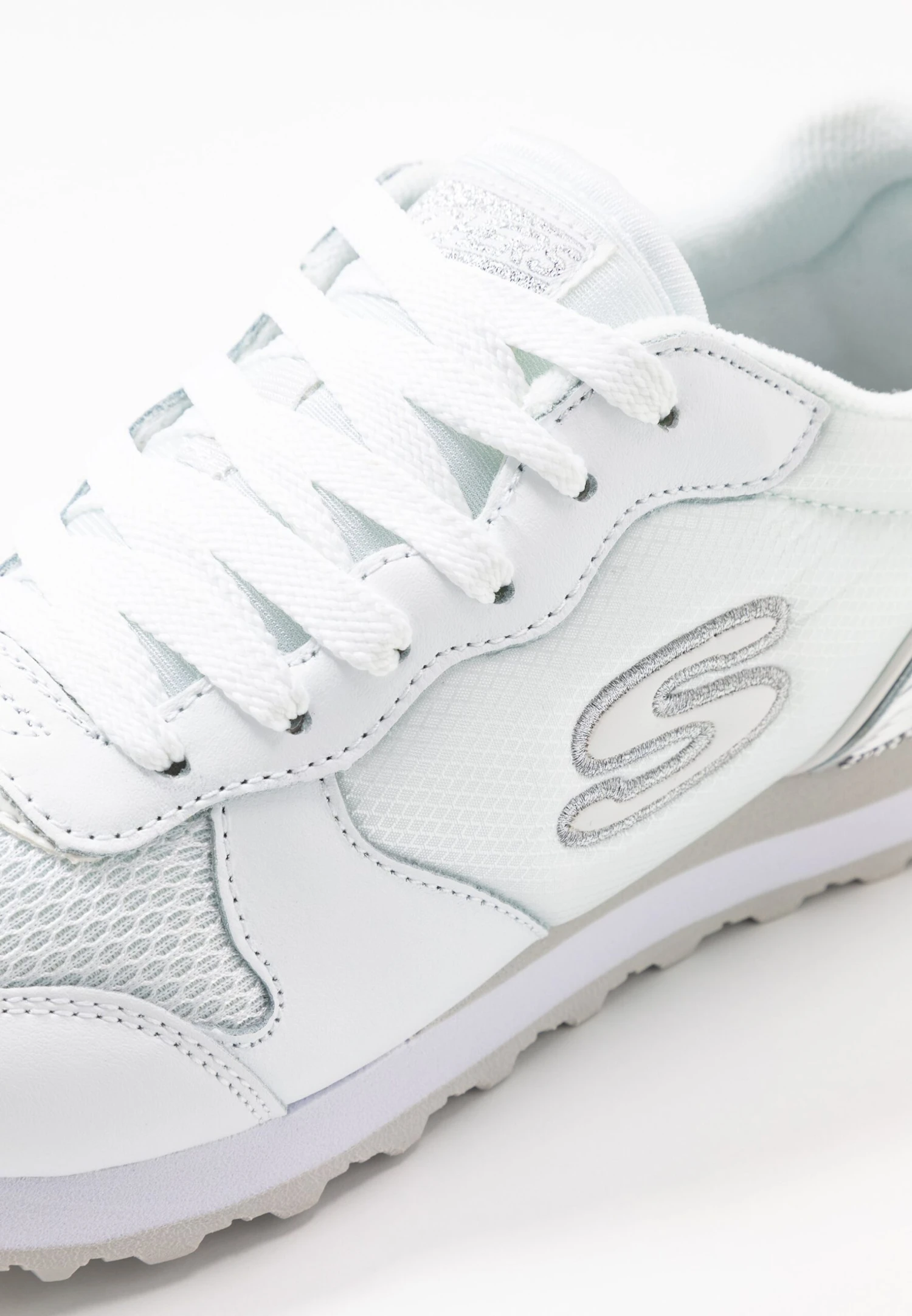 Skechers Trainers - White/Silver - Image 3