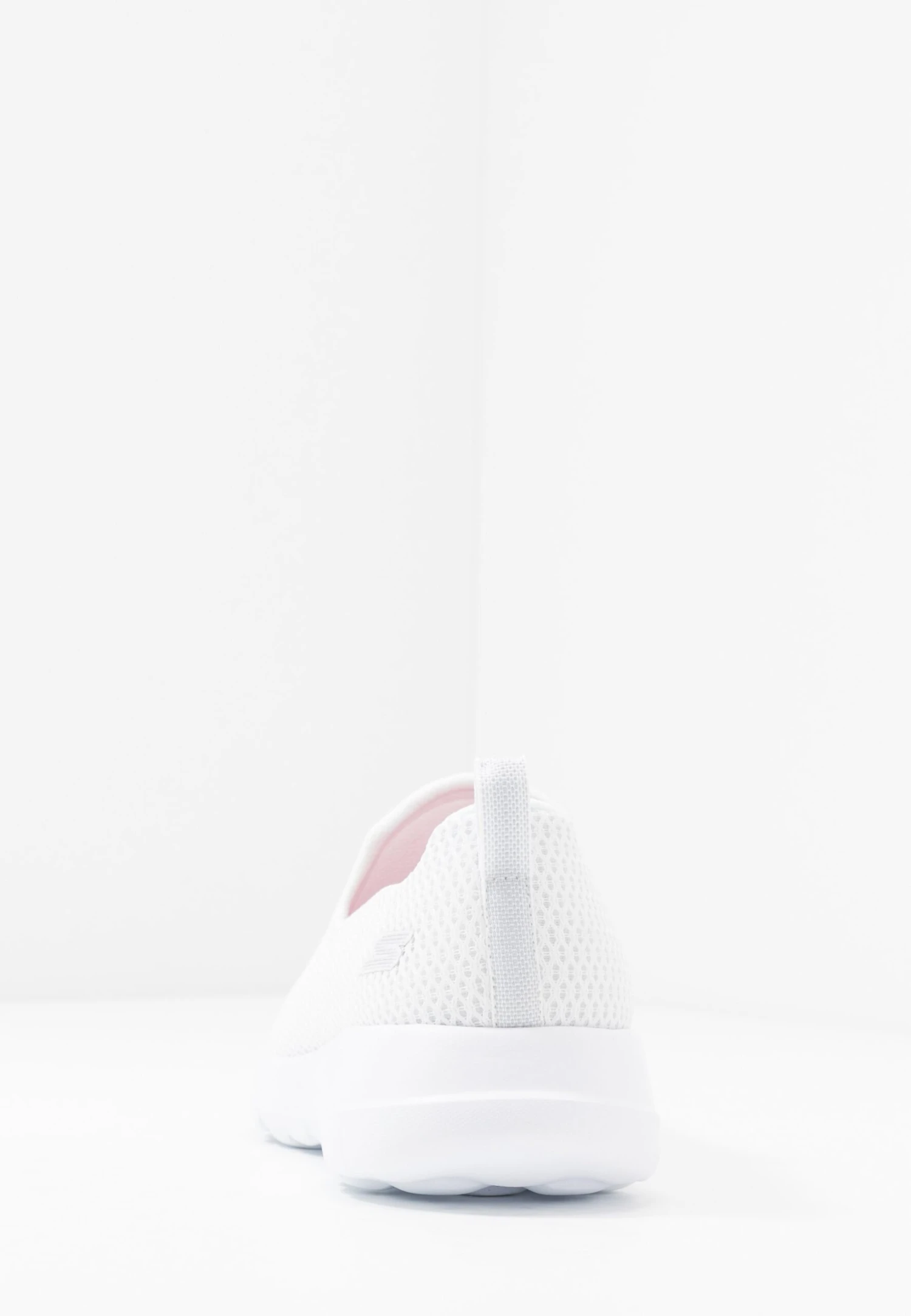 Go Walk Walking Trainers - Walking Trainers - White - Image 4